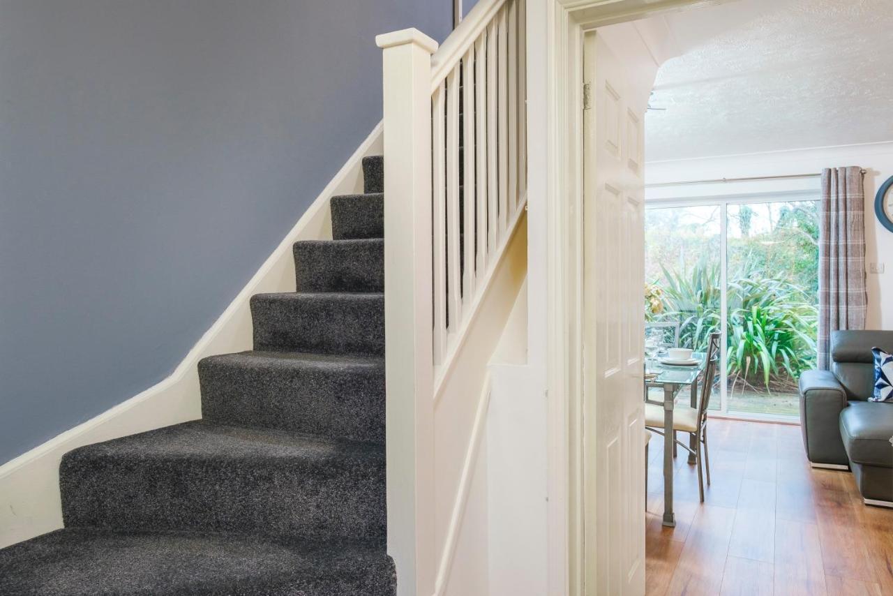 Beautiful 3 Bed House With Amazing Views In Dartford, Kent Apartment Exterior photo